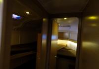 bateau à voile voilier Elan 45 impression intérieur cabines avant